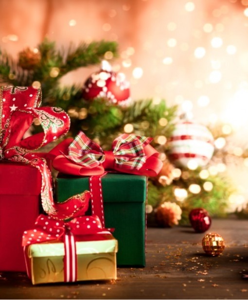 Weihnachten - Geschenke und weihnachtliche Beleuchtung