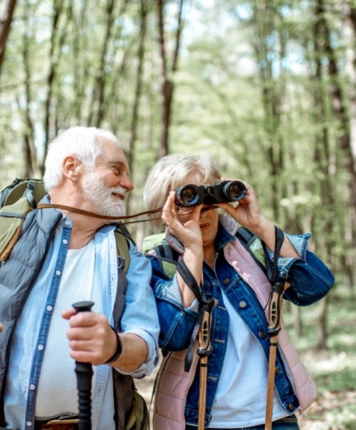 Wandern mit Fernglas