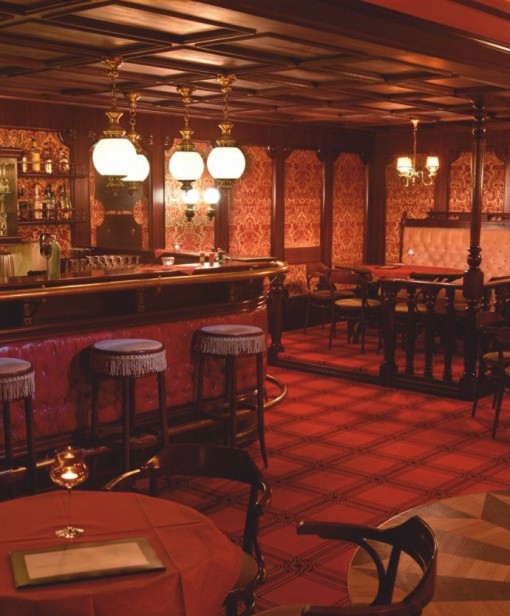 Old English Bar 01