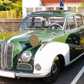 BMW V8 Polizeiauto - eine absolute Rarität. Fahrzeug im Originalzustand