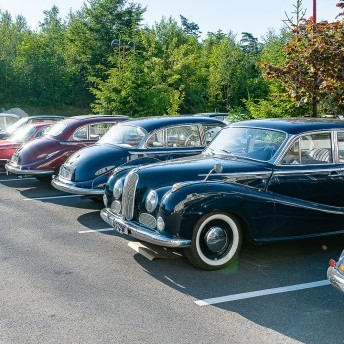 BMW V8 Treffen - ein toller Anblick auf unserem Parkplatz