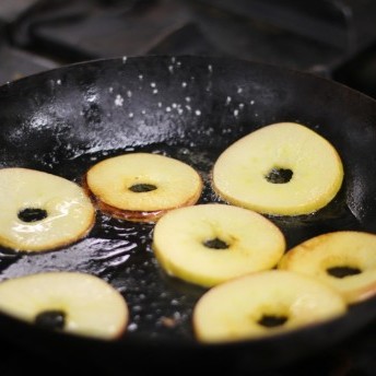Glasierte Apfelscheiben