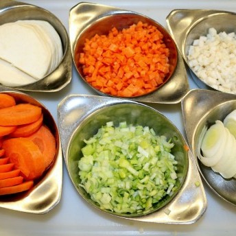 Gefüllte Kohlrabi - Vorbereitung für die Füllung