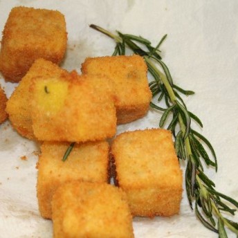 Maishähnchenbrust mit Paprikagemüse - Polenta