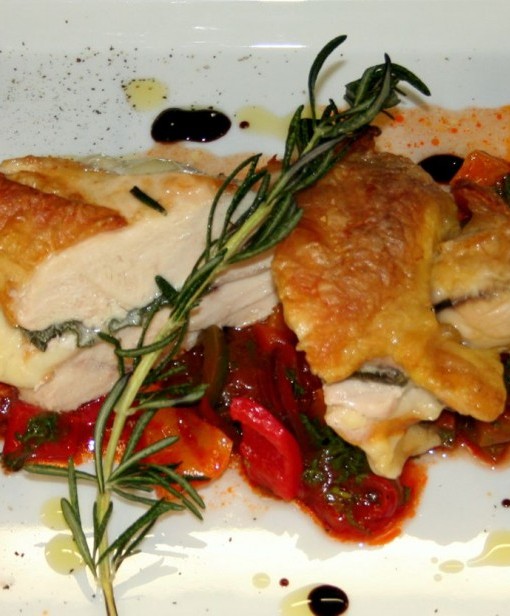 Maishähnchenbrust mit Paprikagemüse - Guten Appetit!