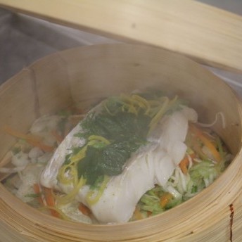 Kabeljau im Bambusdämpfer