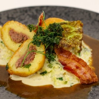 Gebackene Leberwurstknödel