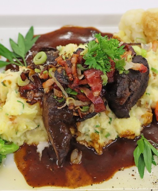 Geschmorte Rinderbäckchen