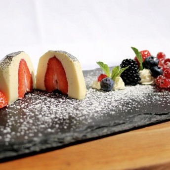 Panna Cotta mit Beeren